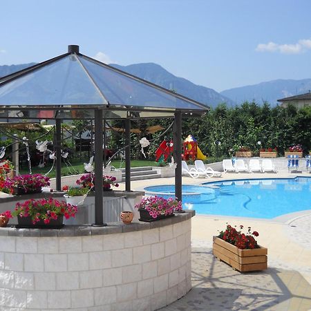 Hotel Bellaria Левико Терме Екстериор снимка