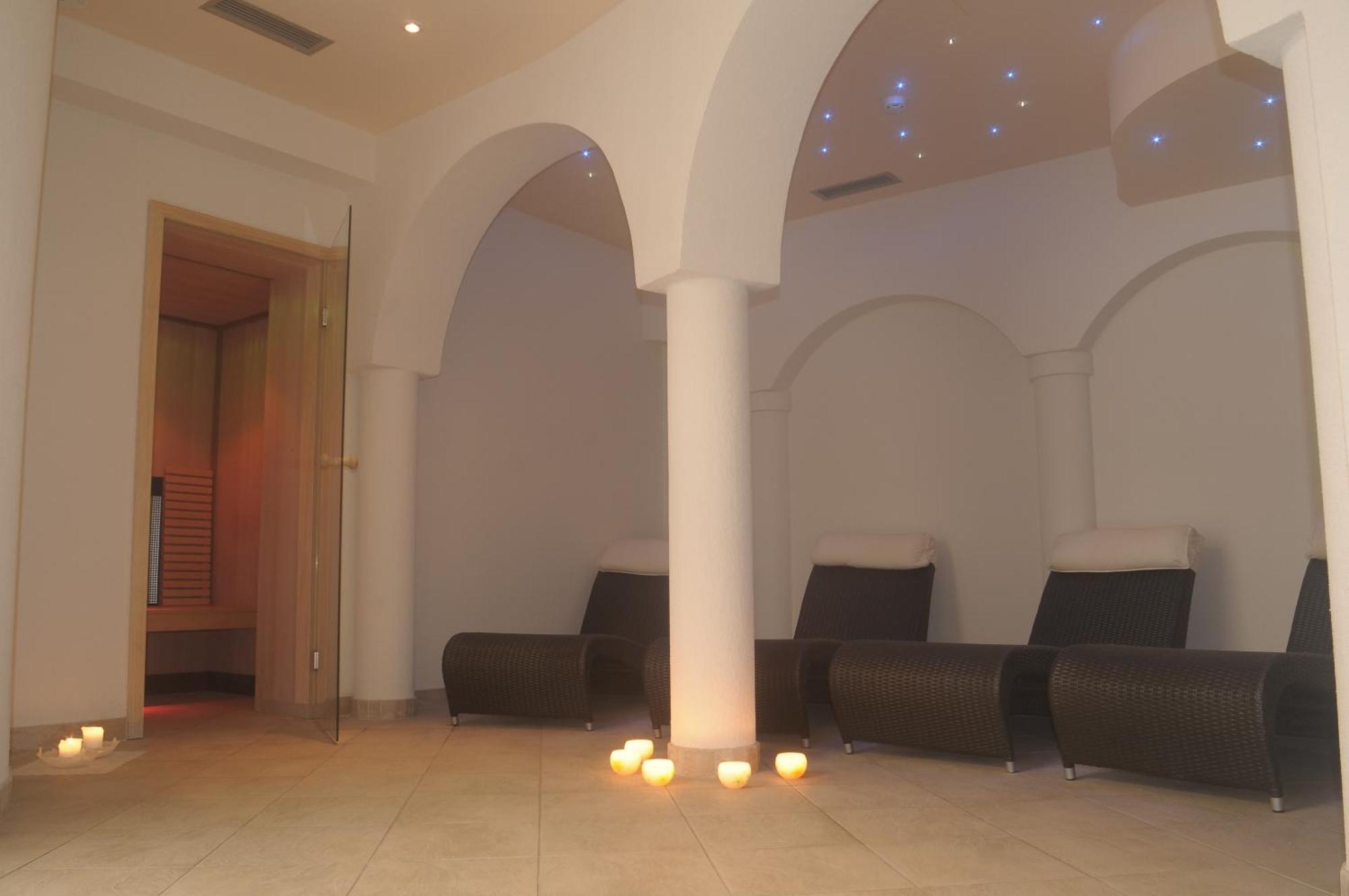 Hotel Bellaria Левико Терме Екстериор снимка