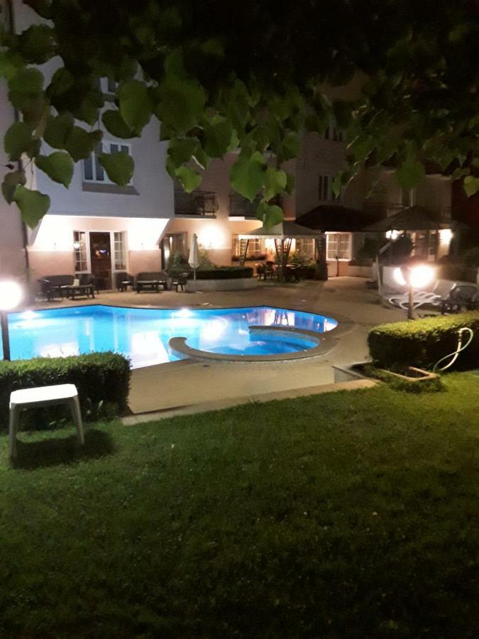 Hotel Bellaria Левико Терме Екстериор снимка